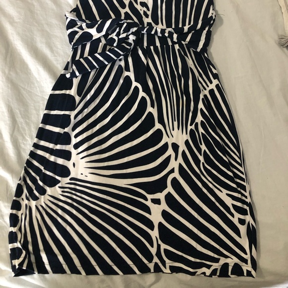 Vineyard vines dress - Picture 2 of 2